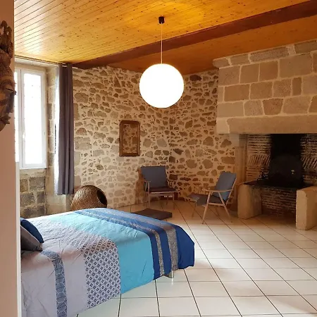 Casa vacanze A La Commanderie Sur Les Pas Des Templiers *